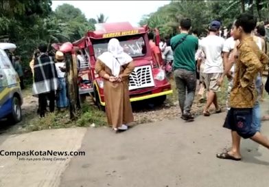Kecelakaan Maut Kereta Api VS Odong-odong, 9 Meninggal 8 Luka-luka Kecelakaan Maut Kereta Api VS Odong-odong, 9 Meninggal 8 Luka-luka