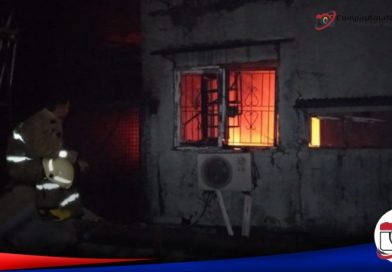 3 Ruko Hangus Terbakar Akibat Korsleting Listrik di Citra Raya Tangerang 3 Ruko Hangus Terbakar Akibat Korsleting Listrik di Citra Raya Tangerang