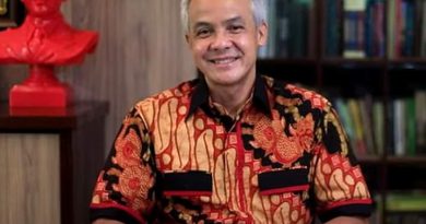 Gubernur Jateng Ganjar Pranowo Marah Besar adanya Penangkapan OTT di Pemalang Gubernur Jateng Ganjar Pranowo Marah Besar adanya Penangkapan OTT di Pemalang