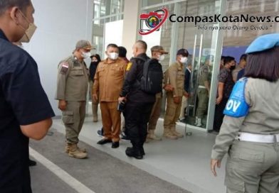 Pol PP Cilegon melakukan Razia kepada ASN yang kedapatan belanja di Mall dan toserba saat jam kerja Pol PP Cilegon melakukan Razia kepada ASN yang kedapatan belanja di Mall dan toserba saat jam kerja