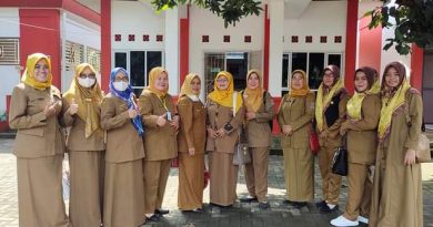 MenPAN-RB Batalkan Penghapusan Tenaga Honorer 2023 MenPAN-RB Batalkan Penghapusan Tenaga Honorer 2023