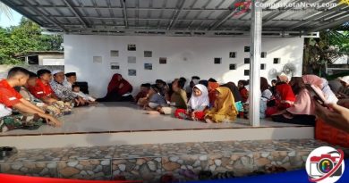 Jum’at Berkah, Kurir Langit Memberikan Santunan Anak Yatim di Perum BCP 2 Desa Ranjeng Ciruas Jum’at Berkah, Kurir Langit Memberikan Santunan Anak Yatim di Perum BCP 2 Desa Ranjeng Ciruas