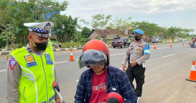 Satgas Gakkum di Hari ke 3 Ops Zebra Maung 2022 Laksanakan Tindakan Berupa Tilang Satgas Gakkum di Hari ke 3 Ops Zebra Maung 2022 Laksanakan Tindakan Berupa Tilang