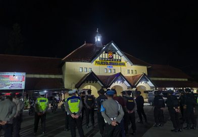 Polresta Serang Kota Laksanakan Patroli Untuk Cegah Gangguan Kamtibmas Di Perbatasan Dengan Skala Besar Polresta Serang Kota Laksanakan Patroli Untuk Cegah Gangguan Kamtibmas Di Perbatasan Dengan Skala Besar