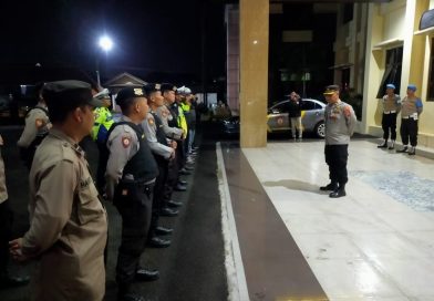 Patroli Sekala Besar Di Polres Pandeglang Kabid Propam Polda Banten Pimpin Apel Patroli Sekala Besar Di Polres Pandeglang Kabid Propam Polda Banten Pimpin Apel