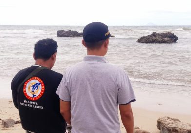Terseret Ombak Pantai Belmun Carita, Seorang Pelajar SMP Hilang Terseret Ombak Pantai Belmun Carita, Seorang Pelajar SMP Hilang