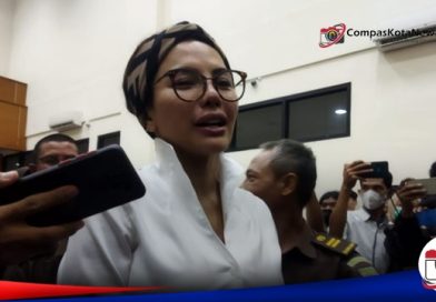 Nikita Mirzani Kena Pasal Berlapis Gegara “Bebegig Sawah” Nikita Mirzani Kena Pasal Berlapis Gegara “Bebegig Sawah”