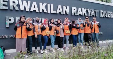 Buruh Siap Nginap Di KP3B kalau SK Pj Gubernur Banten Tidak Sampai Di Keluarkan Buruh Siap Nginap Di KP3B kalau SK Pj Gubernur Banten Tidak Sampai Di Keluarkan