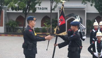 Dansat Brimob Polda Banten Pimpin Upacara Penyerahan Jabatan Komandan Detasemen Gegana Dansat Brimob Polda Banten Pimpin Upacara Penyerahan Jabatan Komandan Detasemen Gegana