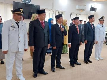 Walikota Serang, Syafrudin Lantik Empat Pejabat Eselon II Hasil Open Bidding Dipenghujung Tahun Di Hari Jumat Kramat Walikota Serang, Syafrudin Lantik Empat Pejabat Eselon II Hasil Open Bidding Dipenghujung Tahun Di Hari Jumat Kramat