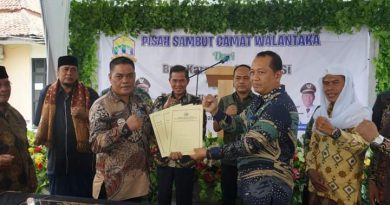 Di Acara Sartijab Camat Walantaka Sekaligus Syafrudin Wali Kota Serang Resmikan Tiga Gedung Kantor Kelurahan Di Acara Sartijab Camat Walantaka Sekaligus Syafrudin Wali Kota Serang Resmikan Tiga Gedung Kantor Kelurahan