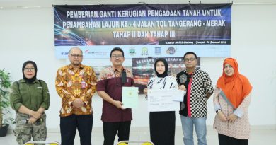 Pelaksana Pengadaan Tanah Penambahan Lajur ke-4 Jalan Tol Tangerang – Merak Tahap II dan III Bayarkan Ganti Kerugian Pelaksana Pengadaan Tanah Penambahan Lajur ke-4 Jalan Tol Tangerang – Merak Tahap II dan III Bayarkan Ganti Kerugian
