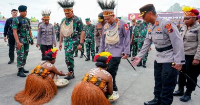 Panglima TNI dan Kepala Staf Resmikan Polda Papua Baru, Kapolri: Wujud Sinergitas Makin Kokoh Panglima TNI dan Kepala Staf Resmikan Polda Papua Baru, Kapolri: Wujud Sinergitas Makin Kokoh