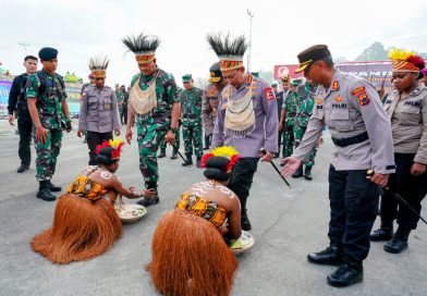 Panglima TNI dan Kepala Staf Resmikan Polda Papua Baru, Kapolri: Wujud Sinergitas Makin Kokoh Panglima TNI dan Kepala Staf Resmikan Polda Papua Baru, Kapolri: Wujud Sinergitas Makin Kokoh