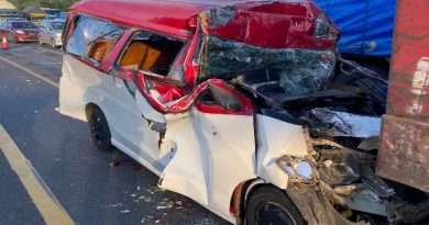 Akibat Tidak Jaga Jarak Aman, Angkot Tabrak Truck Sebabkan 18 Luka, Ditlantas Polda Banten Evakuasi Kecelakaan Akibat Tidak Jaga Jarak Aman, Angkot Tabrak Truck Sebabkan 18 Luka, Ditlantas Polda Banten Evakuasi Kecelakaan