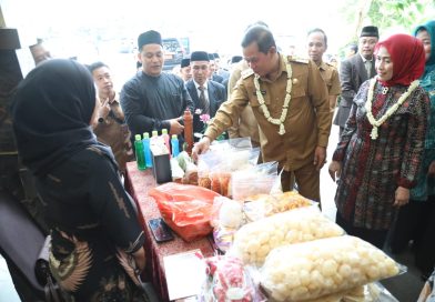 Camat Taktakan Kota Serang, Rahmat Memberikan Edukasi Yang Berbeda di Acara Murembang Camat Taktakan Kota Serang, Rahmat Memberikan Edukasi Yang Berbeda di Acara Murembang