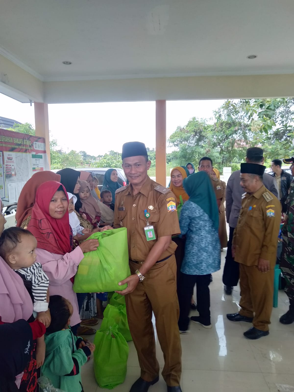 Jaga Anak Anak Kita Dari Prilaku Gizi Buruk Sedini Mungkin Jaga Anak Anak Kita Dari Prilaku Gizi Buruk Sedini Mungkin