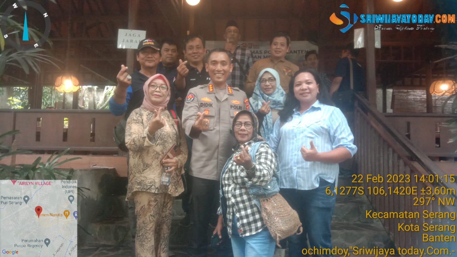 Membangun Sinergitas Antara Kabidhumas Polda Banten Dan Para Insan Pers Membangun Sinergitas Antara Kabidhumas Polda Banten Dan Para Insan Pers