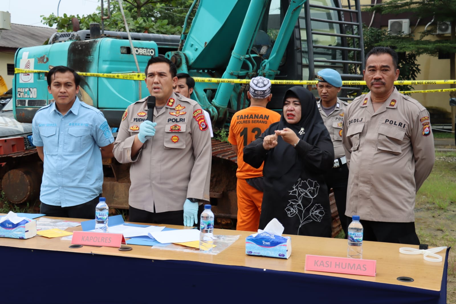 Pengusaha Tambang Ilegal Akhirnya Di Cokok Satreskrim Polres Serang Pengusaha Tambang Ilegal Akhirnya Di Cokok Satreskrim Polres Serang