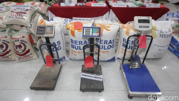 Polda Banten Tetapkan Distributor Jadi Tersangka Kasus Oplos Beras Bulog Polda Banten Tetapkan Distributor Jadi Tersangka Kasus Oplos Beras Bulog