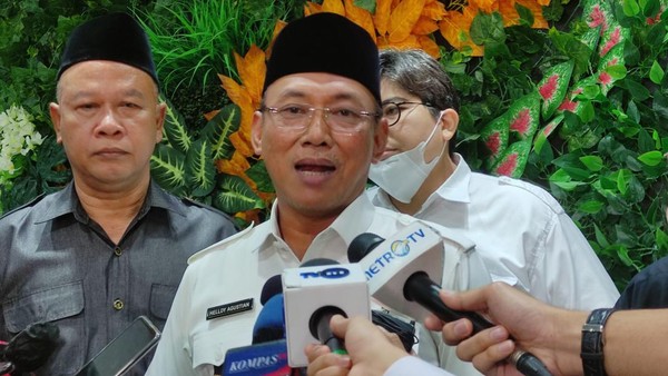 Wali Kota Cilegon Helldy Agustian Melaporkan Hartanya Rp 28 M ke KPK, Naik Rp 3 M Dari 2021 Wali Kota Cilegon Helldy Agustian Melaporkan Hartanya Rp 28 M ke KPK, Naik Rp 3 M Dari 2021