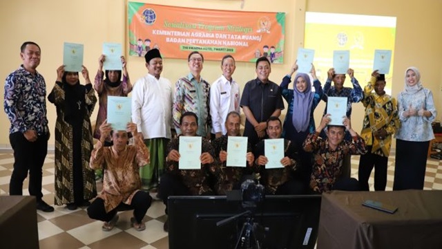 Lebak Targetkan 32.599 Bidang Tanah Disertifikasi PTSL pada Tahun 2023 Lebak Targetkan 32.599 Bidang Tanah Disertifikasi PTSL pada Tahun 2023