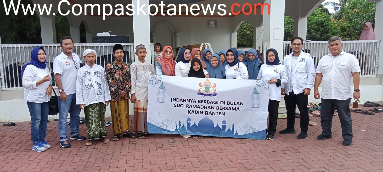 Kadin Provinsi Banten Berbagi : Mengisi Bulan Suci Ramadhan Yang Penuh Berkah Kadin Provinsi Banten Berbagi : Mengisi Bulan Suci Ramadhan Yang Penuh Berkah
