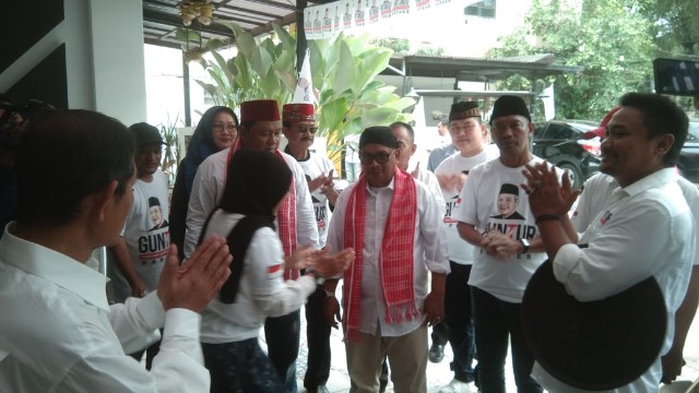 Relawan Guntur Banten Calon Presiden 2024 Ganjar Pranowo Menggelegar Relawan Guntur Banten Calon Presiden 2024 Ganjar Pranowo Menggelegar