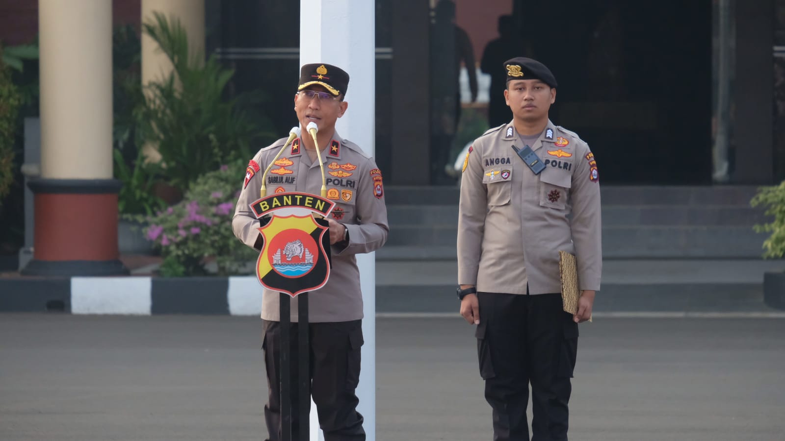 Tekankan Terkait Polisi RW,Ini Arahan Wakapolda Banten Pada Saat Pimpin Apel Pagi Tekankan Terkait Polisi RW,Ini Arahan Wakapolda Banten Pada Saat Pimpin Apel Pagi