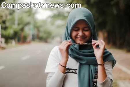 Di 5 Kecamatan Punya Penduduk Wanita Terbanyak di Kabupaten Serang, Banten: Cantik-Cantik Dan Menawan. Di 5 Kecamatan Punya Penduduk Wanita Terbanyak di Kabupaten Serang, Banten: Cantik-Cantik Dan Menawan.