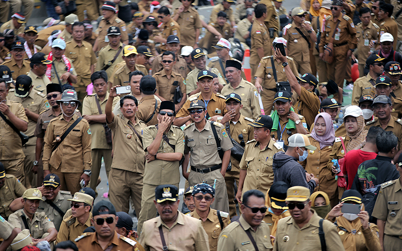 Siap – Siap Ada Kabar Gembira Untuk Kades Di Seluruh Indonesia Siap – Siap Ada Kabar Gembira Untuk Kades Di Seluruh Indonesia
