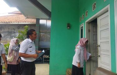 PJ Gubernur Propinsi Banten Melakukan Sidak Ke Rumah Siswa PPDB SMA 1 N Kota Serang Yang Tidak Mampu. PJ Gubernur Propinsi Banten Melakukan Sidak Ke Rumah Siswa PPDB SMA 1 N Kota Serang Yang Tidak Mampu.