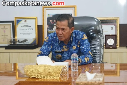 Wali Kota Serang Menahan SK 50 Orang Tenaga PPPK Wali Kota Serang Menahan SK 50 Orang Tenaga PPPK