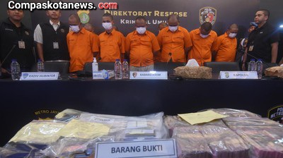 Kepala Kemenkumham Bali Pecat Petugas Imigrasi Terlibat Sindikat Perdagangan Ginjal Manusia Kepala Kemenkumham Bali Pecat Petugas Imigrasi Terlibat Sindikat Perdagangan Ginjal Manusia