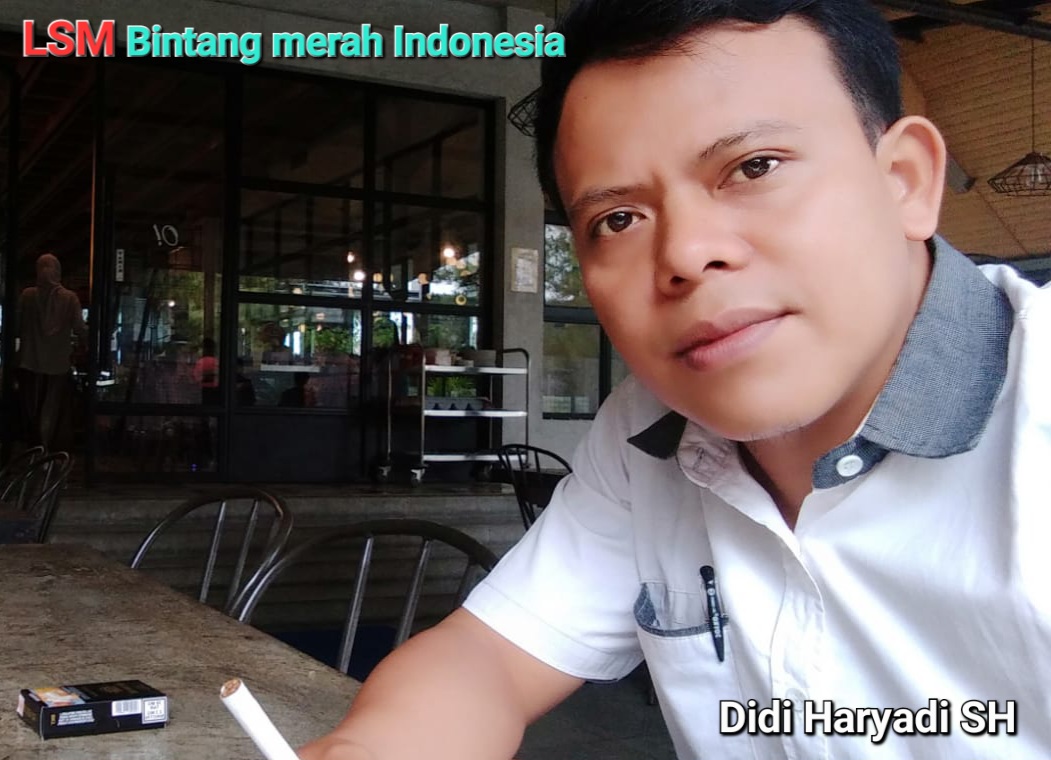 Ketua LSM Bintang Merah Indonesia ( BMI ) Didi Haryadi, Melaporkan di Temukan Adanya Dugaan Korupsi dalam Proyek Pembangunan Jalan Akses Baros – Petir Ketua LSM Bintang Merah Indonesia ( BMI ) Didi Haryadi, Melaporkan di Temukan Adanya Dugaan Korupsi dalam Proyek Pembangunan Jalan Akses Baros – Petir