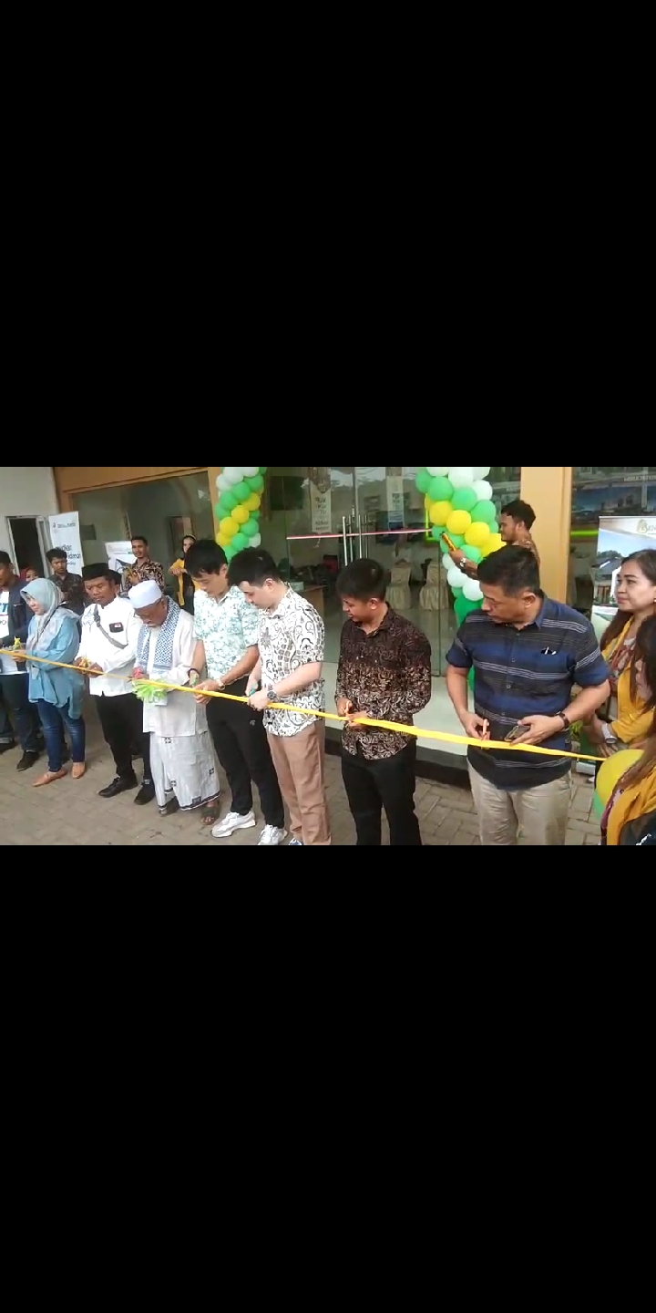 Launching Sekaligus Pemotongan Pita Perumahan Sentosa Garden. Launching Sekaligus Pemotongan Pita Perumahan Sentosa Garden.