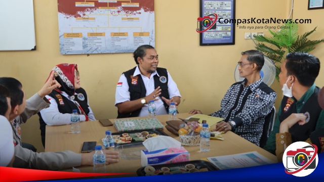 Polda Banten Laksanakan Kegiatan Penilaian Kampung Bebas Narkoba Polda Banten Laksanakan Kegiatan Penilaian Kampung Bebas Narkoba