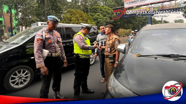 Di Hari Kesembilan Ops Zebra Maung 2023, Ditlantas Polda Banten Laksanakan Gatur dan Himbauan serta Teguran Di Hari Kesembilan Ops Zebra Maung 2023, Ditlantas Polda Banten Laksanakan Gatur dan Himbauan serta Teguran
