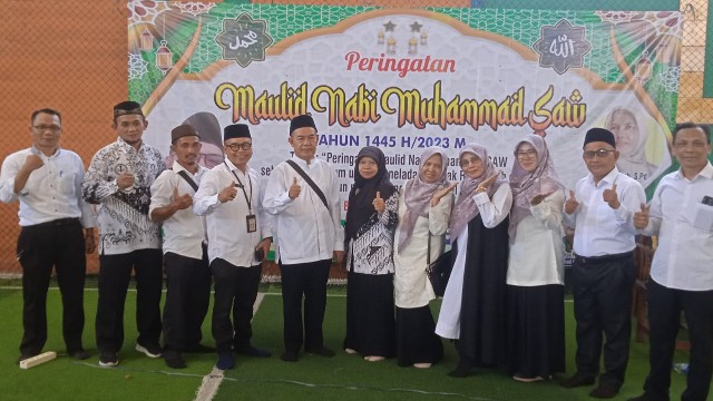 PGRI Kecamatan Kaduhejo Pandeglang Gelar Peringatan Maulid Nabi Muhamad SAW PGRI Kecamatan Kaduhejo Pandeglang Gelar Peringatan Maulid Nabi Muhamad SAW