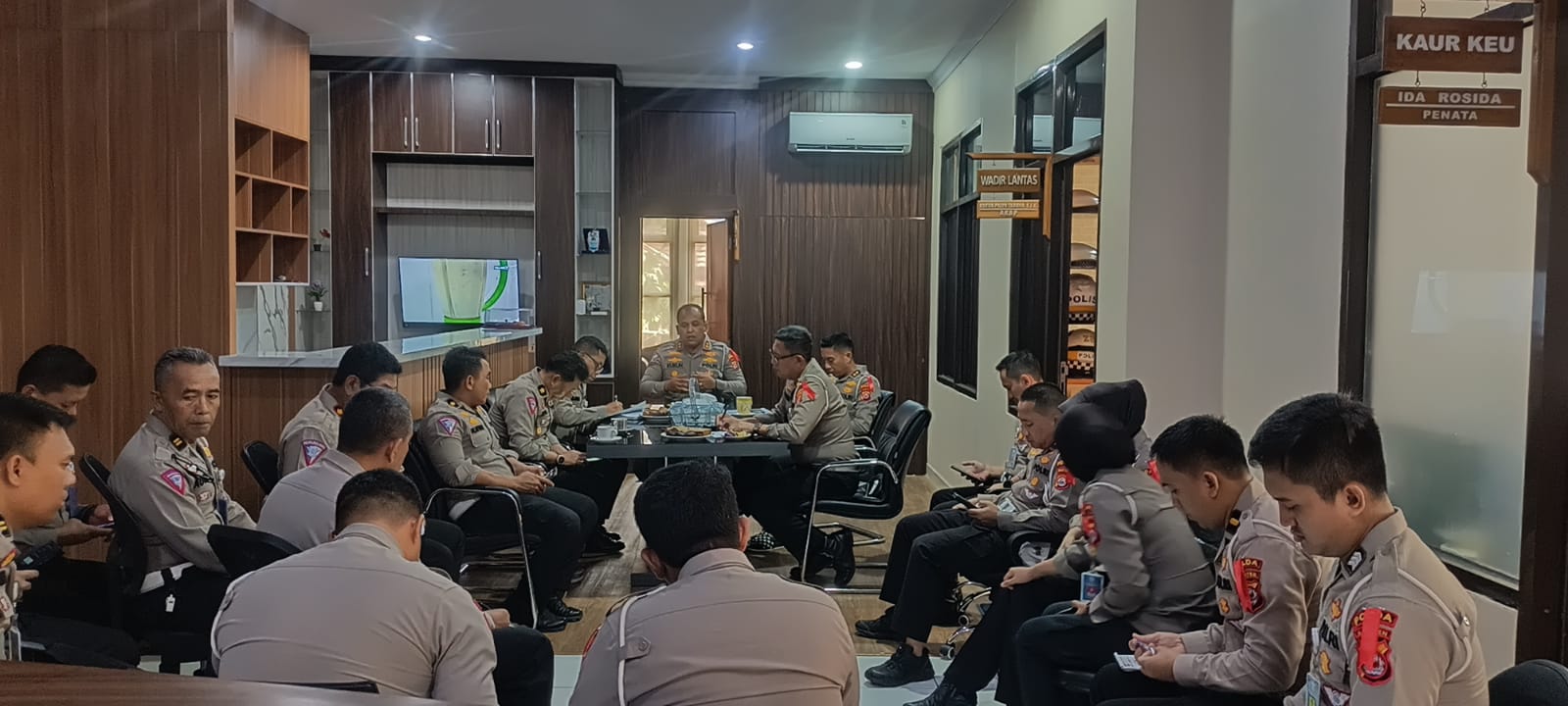 Ditlantas Polda Banten Laksanakan Anev Operasi Mantap Brata (OMB) Maung Ditlantas Polda Banten Laksanakan Anev Operasi Mantap Brata (OMB) Maung