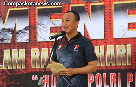 Irjen. Pol. Sandi Nugroho Membuka Pertandingan Menembak Piala Cup Kadiv Humas dalam Rangka Peringatan Hari Jadi ke-72 Humas Polri Irjen. Pol. Sandi Nugroho Membuka Pertandingan Menembak Piala Cup Kadiv Humas dalam Rangka Peringatan Hari Jadi ke-72 Humas Polri