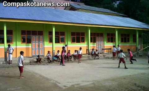 Katanya Ikut Tren di Tiktok, Siswa SD di Serang Sayat Tangan Bentuk ‘Kode’ Aneh, Berikut Hasil Temuan Dinas Pendidikan Katanya Ikut Tren di Tiktok, Siswa SD di Serang Sayat Tangan Bentuk ‘Kode’ Aneh, Berikut Hasil Temuan Dinas Pendidikan