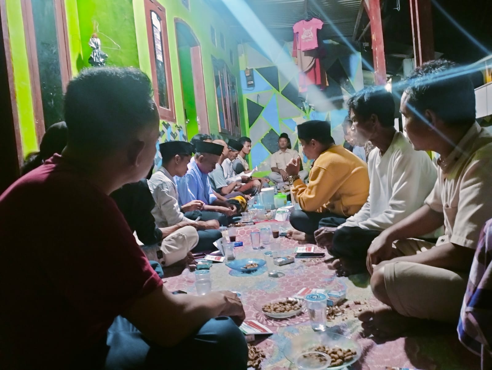 Ade Sulaeman S.H Caleg DPRD No Urut 8 Partai Gerinda Dapil 1 Kabupaten Serang Sosialisasi Bersama masyarakat. Ade Sulaeman S.H Caleg DPRD No Urut 8 Partai Gerinda Dapil 1 Kabupaten Serang Sosialisasi Bersama masyarakat.