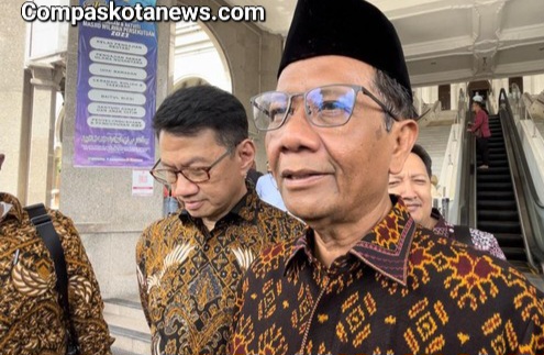 Pria di Serang Banten Bunuh Pencuri, Mahfud Angkat Bicara dan Singgung Kasus Remaja Lawan Begal di Bekasi Pria di Serang Banten Bunuh Pencuri, Mahfud Angkat Bicara dan Singgung Kasus Remaja Lawan Begal di Bekasi