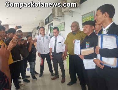 Sungguh Malang Nasib Warga Jayasari: Melaporkan Adanya Dugaan Mafia Tanah, Aneh Malah Dirinya di Berlakukan Tidak Adiln Oleh Polda Banten Sungguh Malang Nasib Warga Jayasari: Melaporkan Adanya Dugaan Mafia Tanah, Aneh Malah Dirinya di Berlakukan Tidak Adiln Oleh Polda Banten