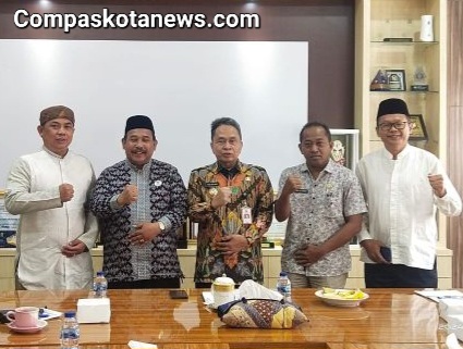 Pertemuan Strategis dengan Pj Walikota Serang Yedi Rahmat Bahas Program Payroll Zakat Bagi ASN di Kota Serang Pertemuan Strategis dengan Pj Walikota Serang Yedi Rahmat Bahas Program Payroll Zakat Bagi ASN di Kota Serang