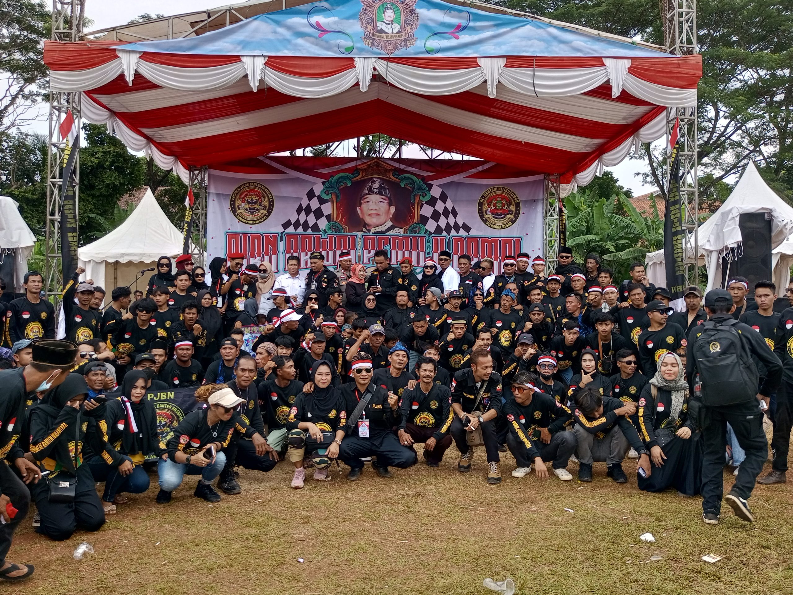 Pawai Pemilu Damai Bersama Paguron Jalak Banten Nusantara Satu Komando Pawai Pemilu Damai Bersama Paguron Jalak Banten Nusantara Satu Komando