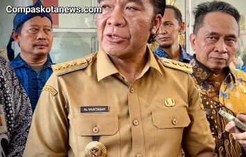 Pj Gubernur Banten Al Muktabar, Tekankan Aksi Tegas Pj Walikota Serang Yedi Rahmat dalam Menanggulangi Banjir Pj Gubernur Banten Al Muktabar, Tekankan Aksi Tegas Pj Walikota Serang Yedi Rahmat dalam Menanggulangi Banjir