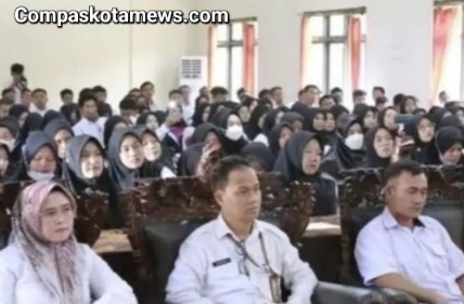 Ribuan Tenaga Honorer di Pandeglang Siap Diangkat Menjadi ASN: Kabar Gembira Bagi Masyarakat Ribuan Tenaga Honorer di Pandeglang Siap Diangkat Menjadi ASN: Kabar Gembira Bagi Masyarakat