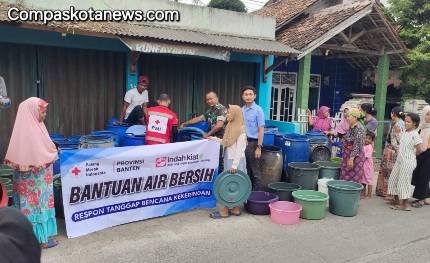 IKPP Serang dan PMI Banten Bersama Atasi Krisis Air Bersih di 50 Titik Sewilayah Kabupaten Serang IKPP Serang dan PMI Banten Bersama Atasi Krisis Air Bersih di 50 Titik Sewilayah Kabupaten Serang